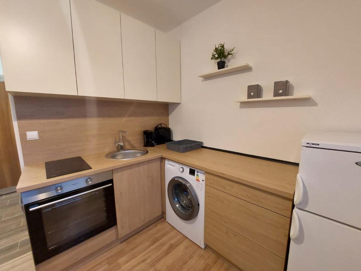 Utulny Apartman V Centre Bb Banská Bystrica Eksteriør billede